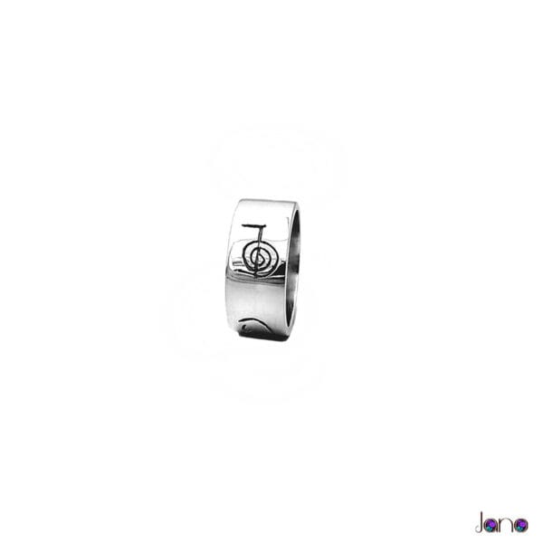 anillo con símbolos del reiki en plata 925
